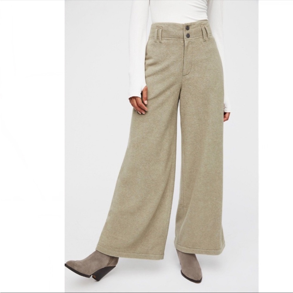EUC Free People high waisted fleece wide leg pants